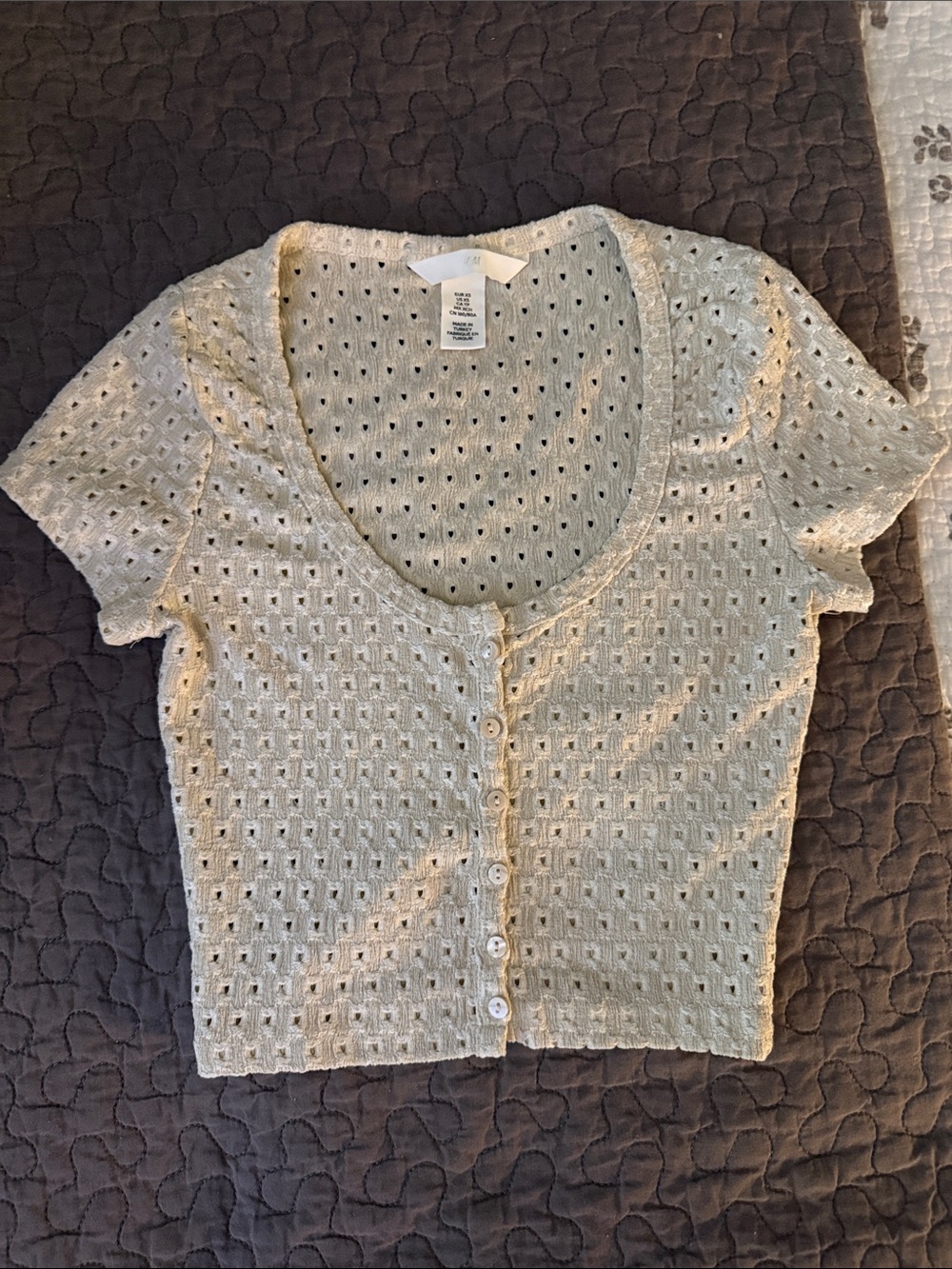 H&M Cream Eyelet Button-Front Crop Top